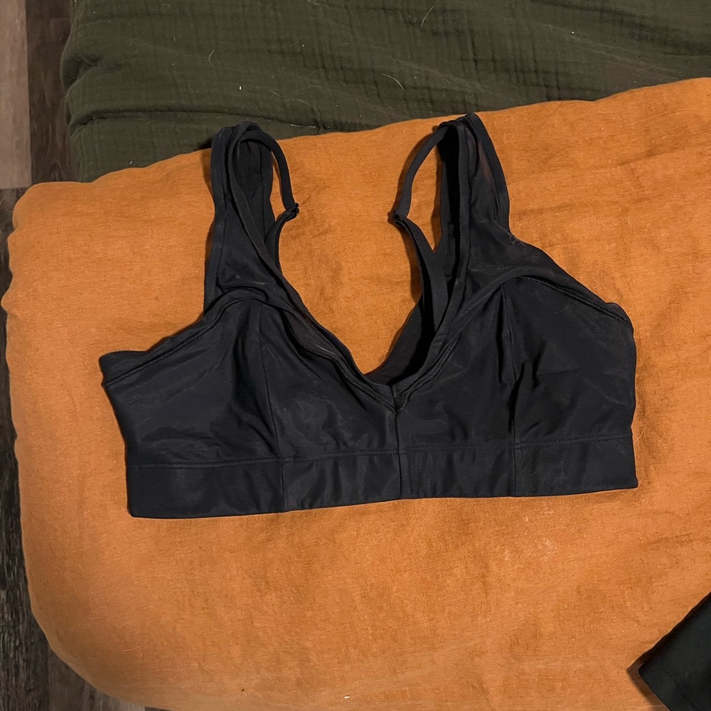 Savage X Fenty | Sports Bra | M